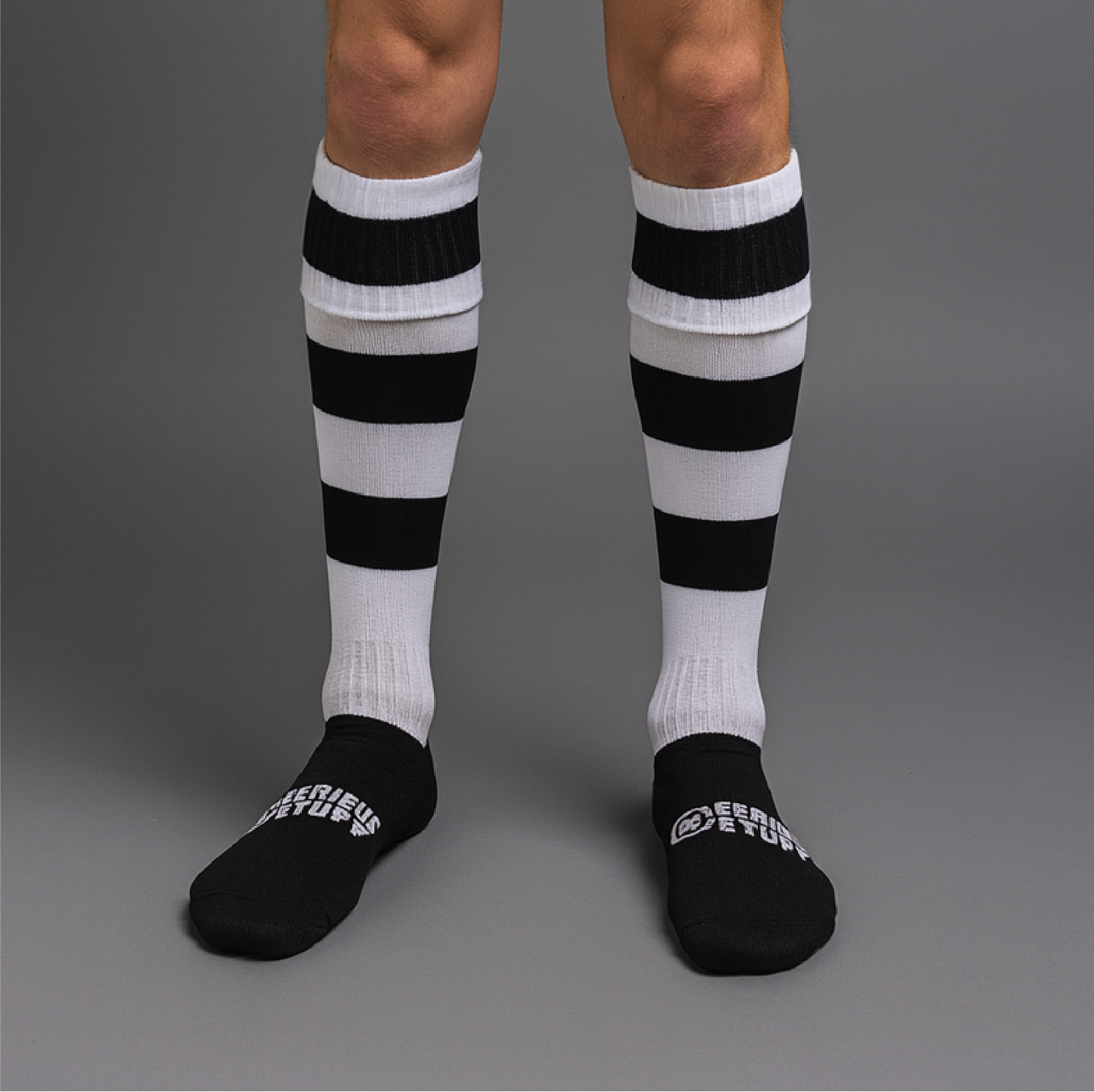GAMES SOCKS - BLACK/WHITE
